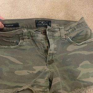Lucky short jean shorts